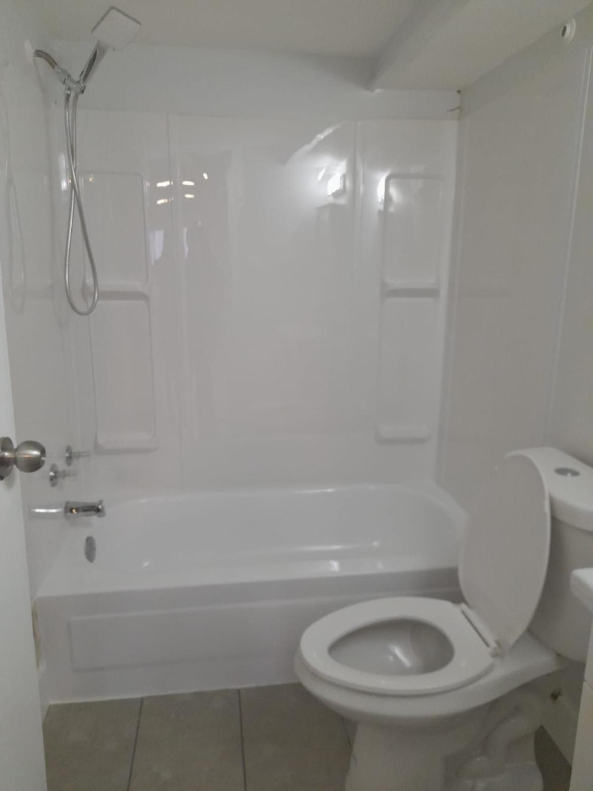 Cozy Furnished Room-4 Close To U Of A In - With Shared Spaces * Edmonton